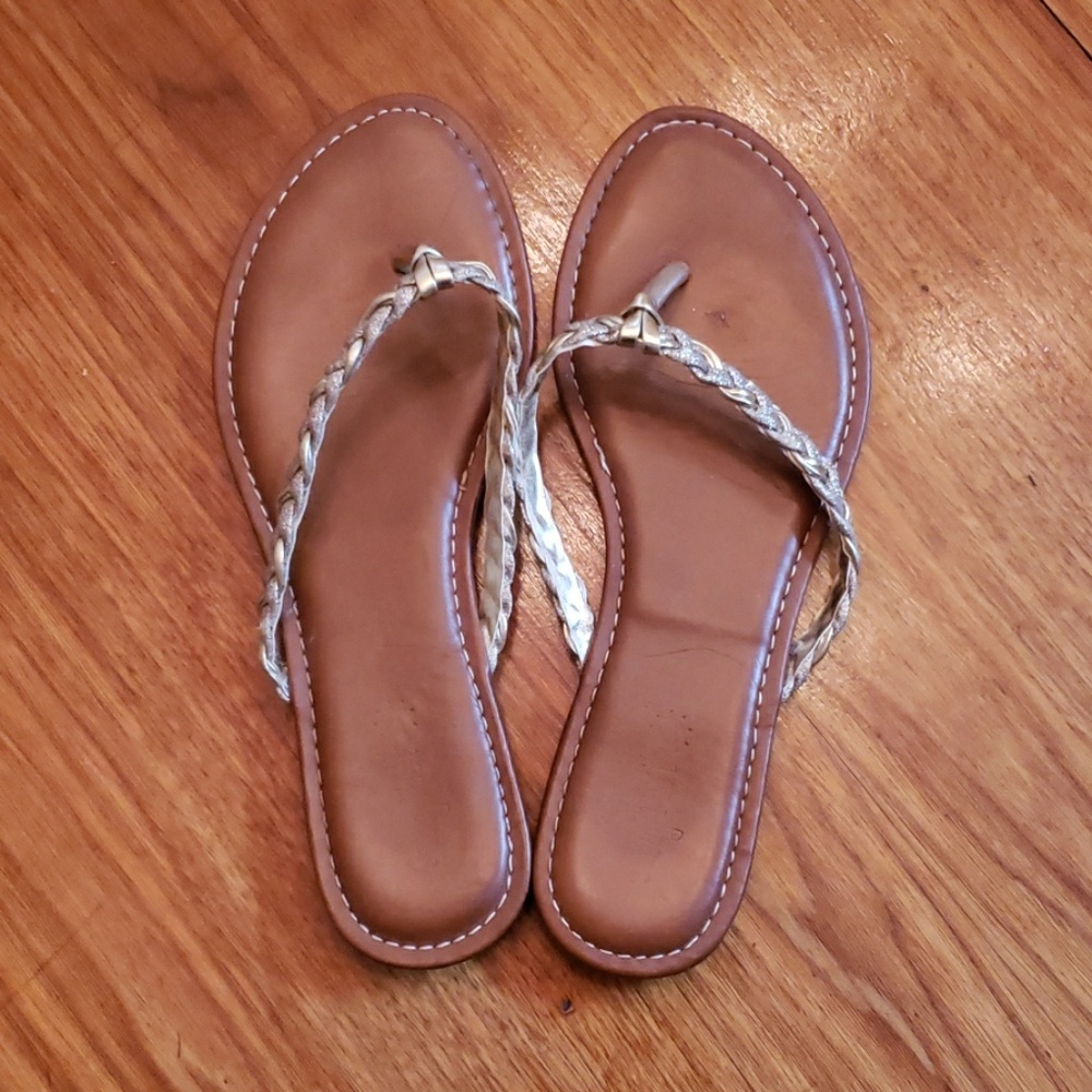 Flip flops with braided strap